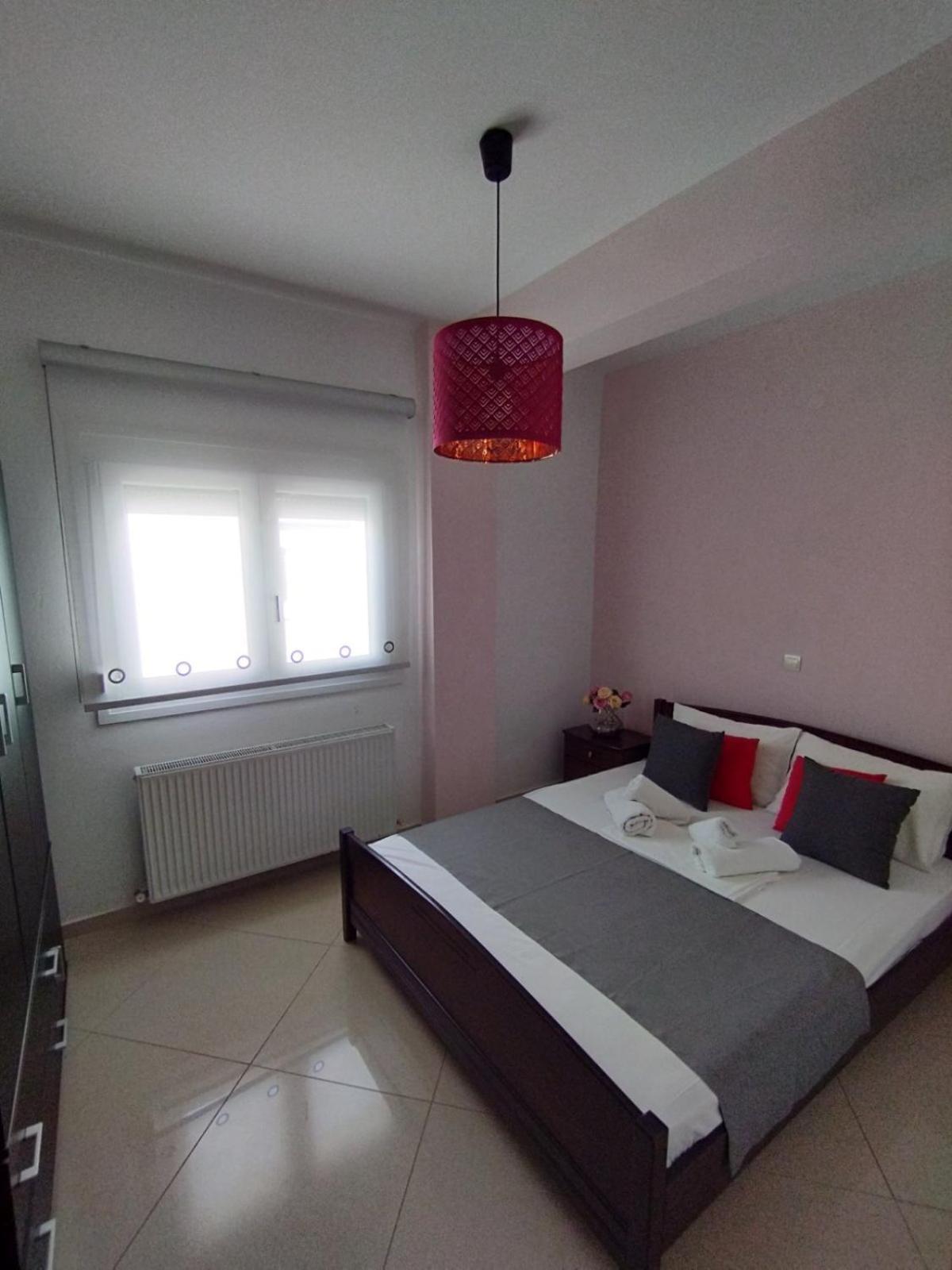 Peramos Luxury Apartment Nea Peramos  Exterior photo